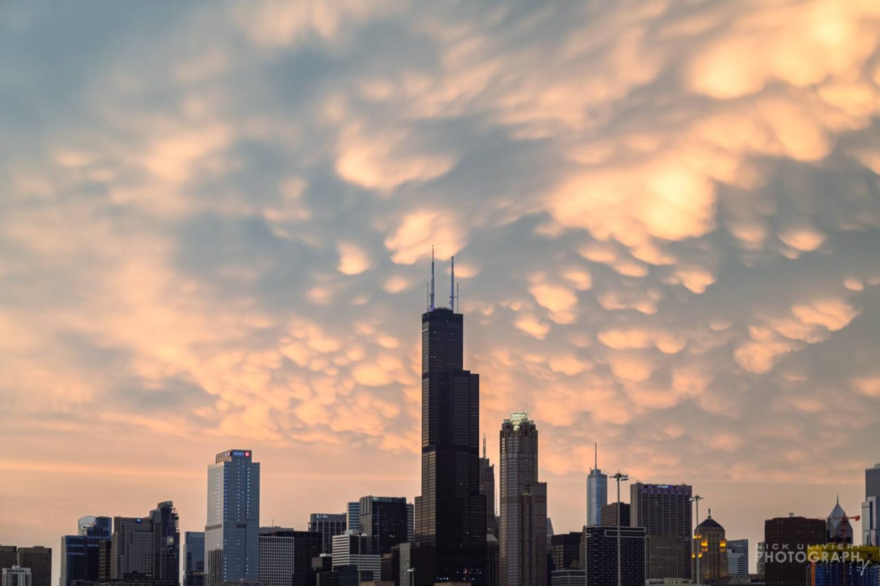 Mammatus clouds over The Loop